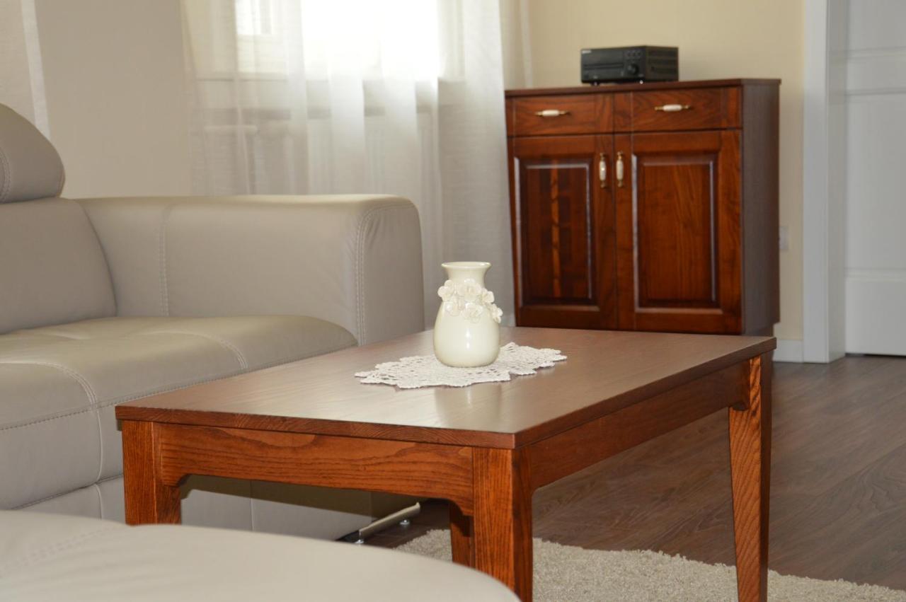M2-Apartment Сомбатхей Экстерьер фото